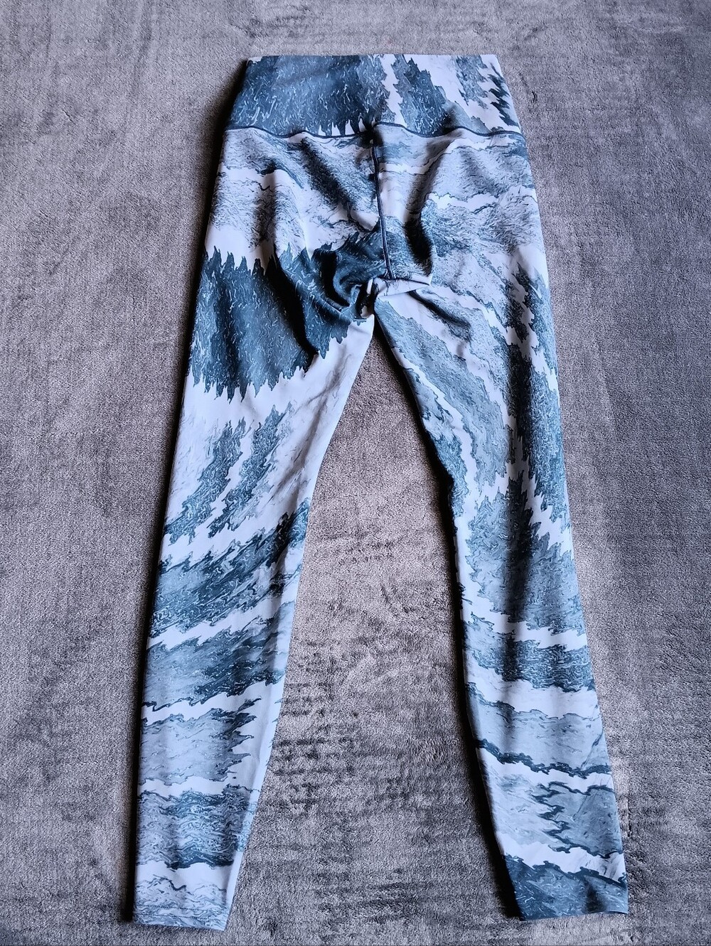 Colorado Threads, Blue Mountain Marble Print Active Leggings Size Medium, Yoga View 3